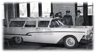 Lt. Donald T. Wallace & Chief William F. Proetz w/Police Ambulance
